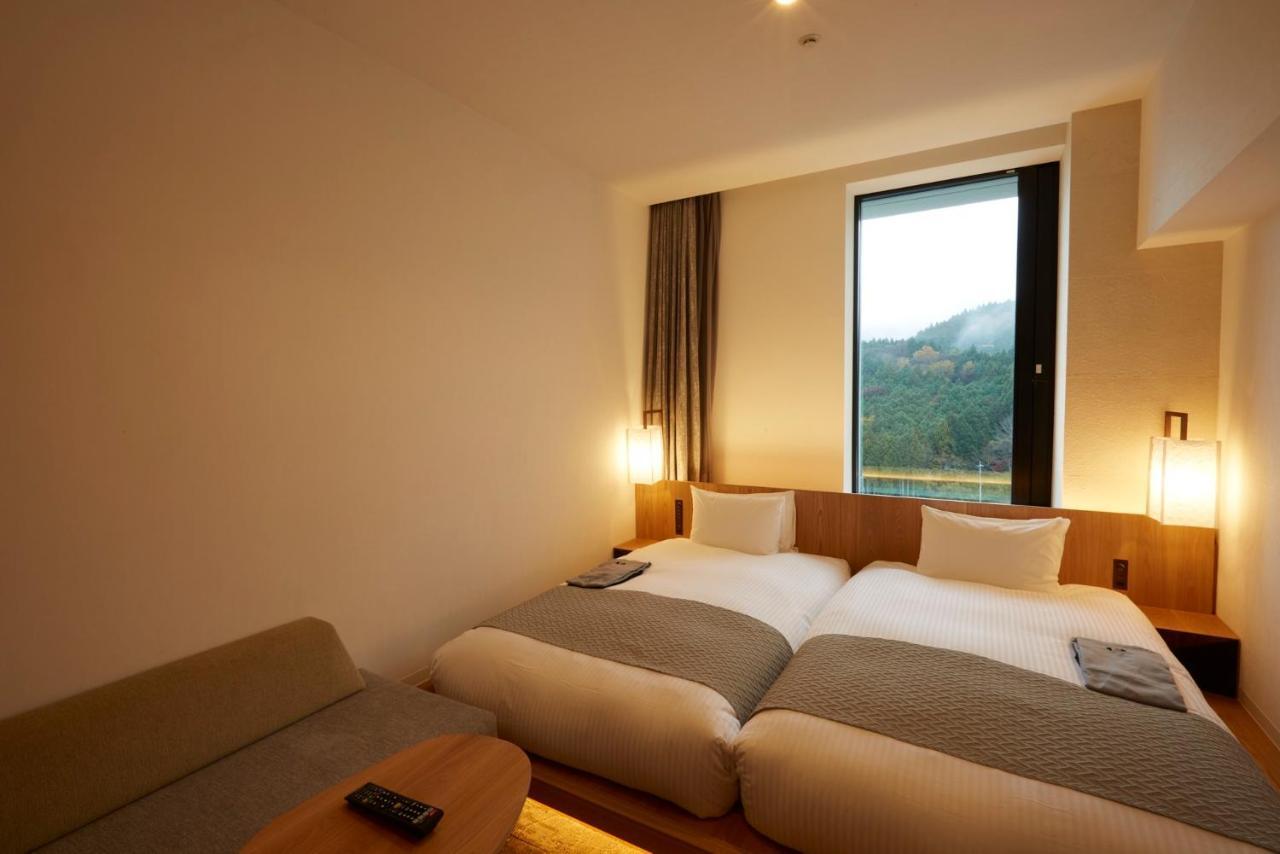 גוטמבה Hotel Clad מראה חיצוני תמונה