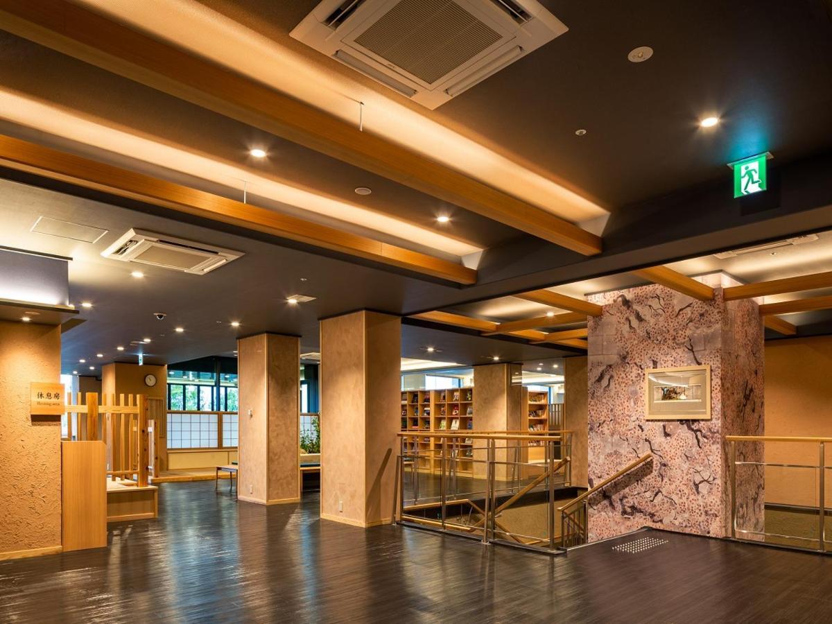 גוטמבה Hotel Clad מראה חיצוני תמונה